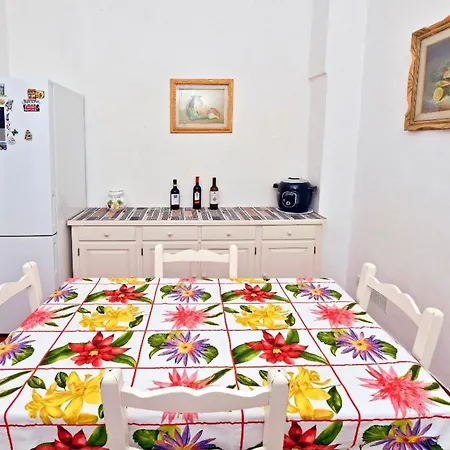 Guest house Borgo 98 Tripla Con Bagno Privato Livorno